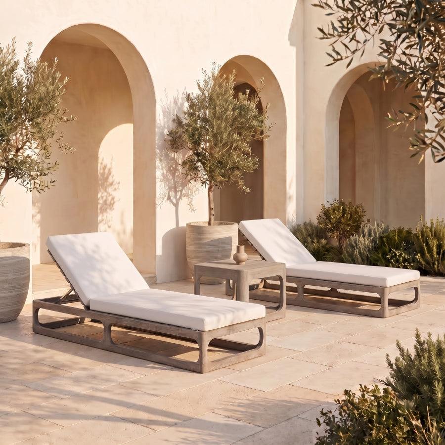Outdoor Chaise Lounges
